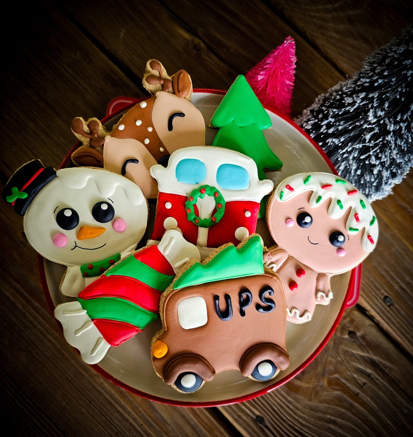 Gingerbread Man Dog Treat (Qty 12)